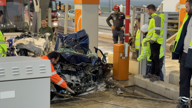 Silivri Kınalı gişelerinde 2 kişinin öldüğü kazanın otobüs içerisindeki görüntüsü ortaya çıktı