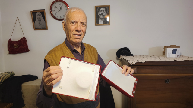 Engelli adamın eşi ölünce gizli bölmeye kaldırdığı 1 kilo altını çalındı iddiası