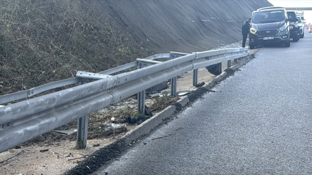 Zırhlı araç kaza yaptı, altınlar ortadan kayboldu