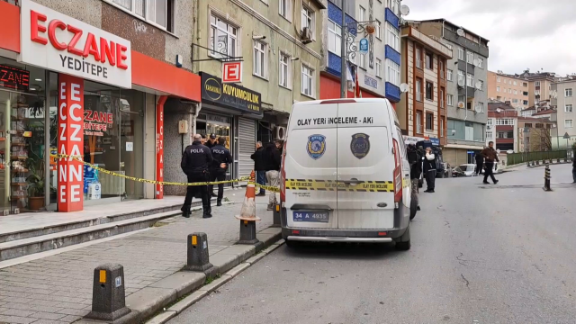 İstanbul'un göbeğinde soygun girişimi! Kuyumcu vuruldu