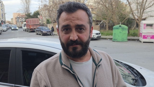 Uyuşturucu etkisindeki şahıs bıçakla dehşet saçtı: 4'ü polis 6 kişi yaralandı