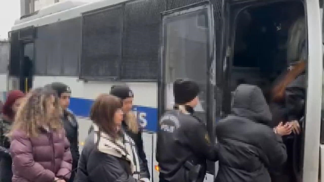 'OnlyFans'ta müstehcen içerik paylaşan şüpheliler adliyeye sevk edildi