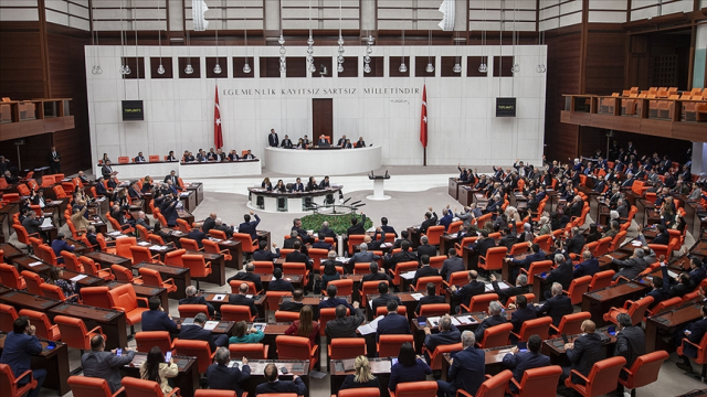 Meclise 'üniversitelerde astroloji bölümü açılsın' talebi