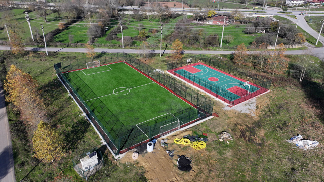 Yeni cevherler burada çıkacak! Sakarya'ya 10 spor sahası birden