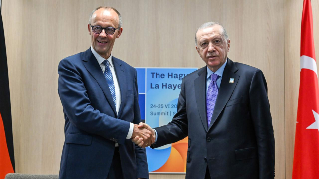 Cumhurbaşkanı Erdoğan, savaşa dahil olmayı düşünen ülkeyi uyardı: Diyalog masasına dönülsün