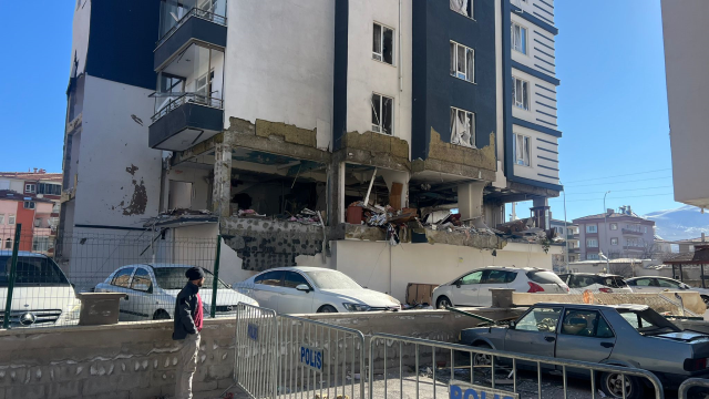 Füze düştü sandılar! Yıkım gün ağarınca anlaşıldı