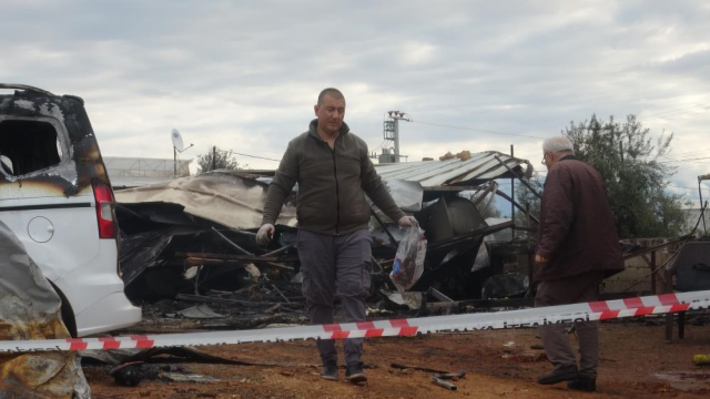 Antalya'da konteynerde yangın; 5'i çocuk 6 ölü