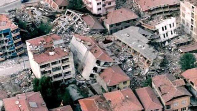 17 Ağustos depremi fotoğrafları, sözleri, mesajları! 17 Ağustos 1999 depremi ile ilgili paylaşılacak resimler, sözler ve mesajlar!