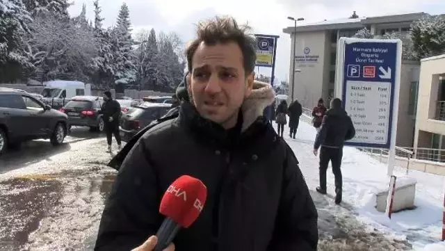 Oyuncu Bülent Şakrak'ın annesi son yolculuğuna uğurlandı