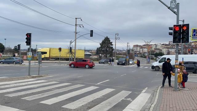 Kocaeli'nin göbeğinde korkunç suikast! Arkadan kar maskeleriyle gelip araçtaki kadınları öldürdüler