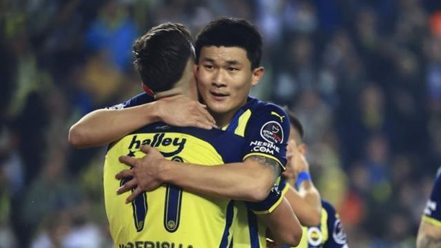 Fenerbahçe'de kalması imkansız! Trabzonspor maçında Kim Min-Jae'ye hayran kaldılar