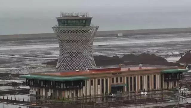 Temelini Cumhurbaşkanı Erdoğan atmıştı! Rize-Artvin Havalimanı'nda deneme uçuşları başlıyor