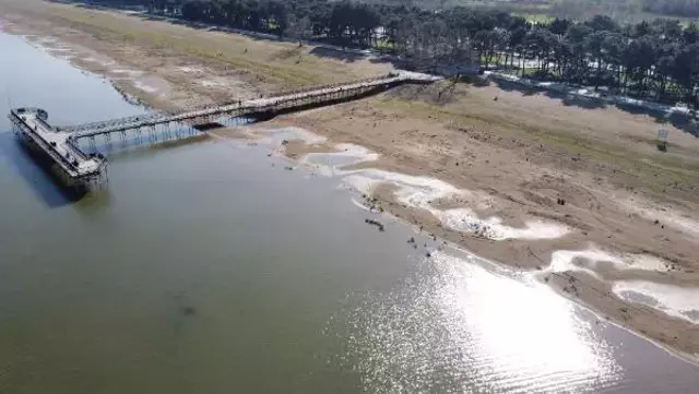İznik Gölü'nün su seviyesinde 14 santim düşüş yaşandı
