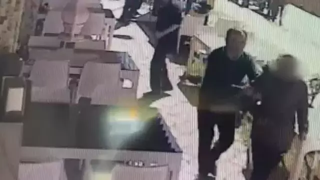 Kuzenlerin Müzik çalar kavgası cinayetle bitti