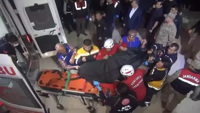 İftar yemeği sonrası çıktıkları gezinti kabusa dönüştü! Kanala düşen araçta 3 kişi öldü, 2 kayıp var