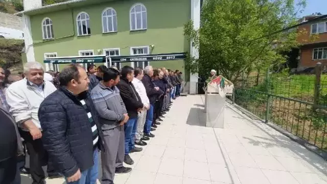 9 yıldır tedavi gören 15 yaşındaki İrem, kalp krizi nedeniyle yaşamını yitirdi