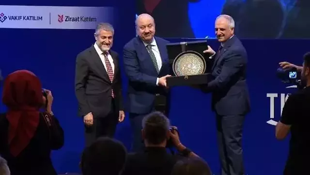 Bakan Nebati'den yerel yönetimlere konut sıkıntısıyla ilgili çağrı: Mahalle aralarında bekleyen arsalarımız yapılaştırılmalı