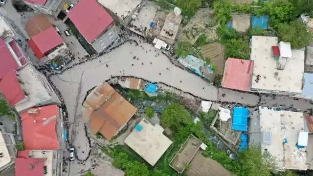 Aşiret lideri düğünler için limit koydu; uygulamaya kızından başladı