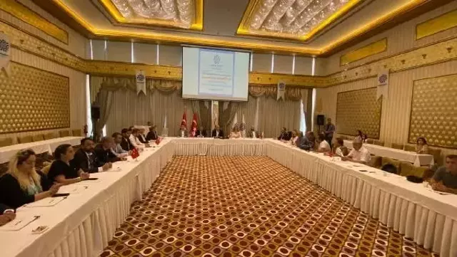 Muharrem İnce'den Kılıçdaroğlu'na sert sözler: Trabzon'da ülkücü, Konya'da muhafazakar, Van'da HDP'li oluyorsun