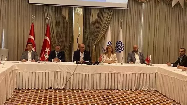 Muharrem İnce'den Kılıçdaroğlu'na sert sözler: Trabzon'da ülkücü, Konya'da muhafazakar, Van'da HDP'li oluyorsun