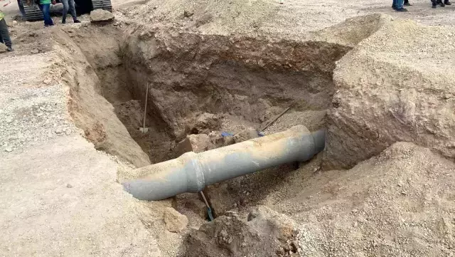 Kanalizasyon çalışmaları sırasında gerçekleşen toprak kayması sonucu 1 işçi hayatını kaybetti