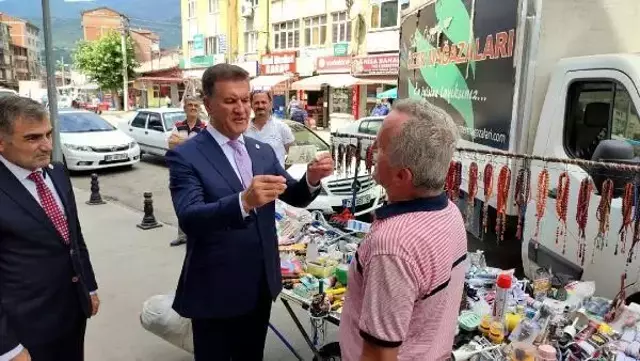 Cezaevi önünde konuşan Mustafa Sarıgül: Başka bir partiye geçen vekil, milletvekilliğinden de istifa etmeli