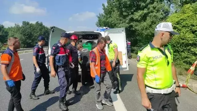 Otomobil, ağaca çarptı; aynı aileden 1 ölü, 5 yaralı