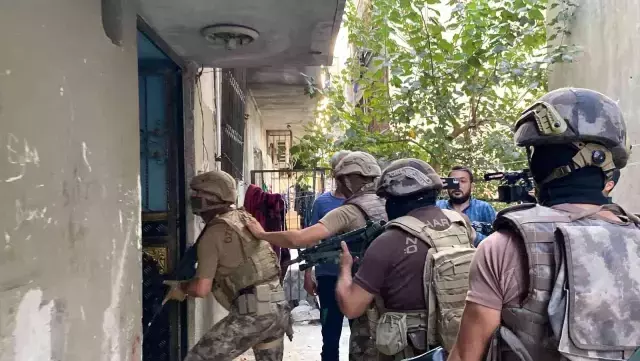 Mersin haber! Mersin'de belediye çalışanlarına PKK operasyonu