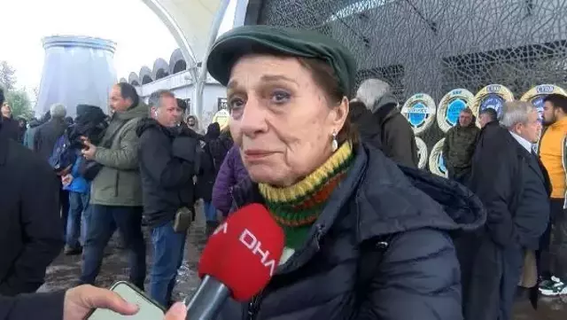 OYUNCU İSMAİL KÖKSAL ENGÜR SON YOLCULUĞUNA UĞURLANDI