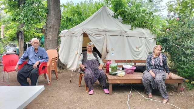 Depremzede dedeyi 410 bin TL dolandırdılar: Adına kredi bile çekmişler