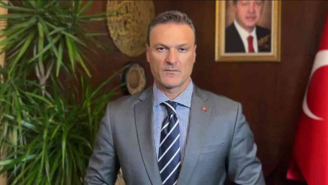 Alpay Özalan kimdir? AK Parti İzmir Milletvekili Alpay Özalan kaç yaşında ve nereli?