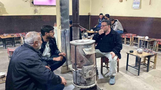 Karlıova'da Kış Geri Geldi, Sobalar Yeniden Yakılmaya Başlandı