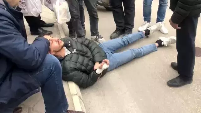 Kaza yapan motosiklet sürücüsü, 'sınava girecektim' diye hüngür hüngür ağladı