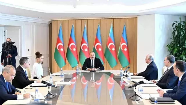 Azerbaycan Cumhurbaşkanı Aliyev, Rusya'yı Ermenistan'a baskı uygulamamakla suçladıAliyev: 'Ermenistan halen yükümlülüklerini yerine getirmiyor'
