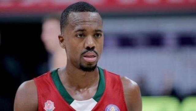 Yıldız basketbolcu, İzmir'de dehşeti yaşadı! Her şey hamile karısı ve çocuklarının yanında oldu