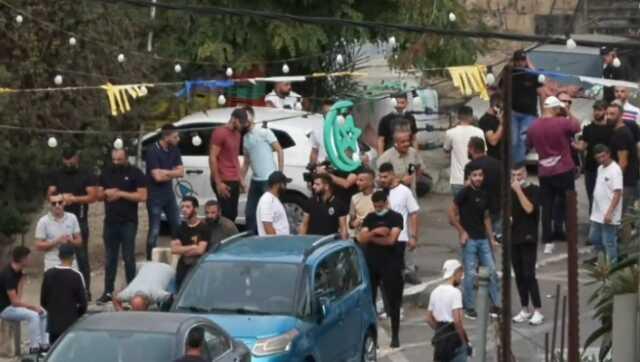 Son Dakika: Mescid-i Aksa'da cuma saatinde yine aynı manzara! İsrail polisi gaz bombası attı