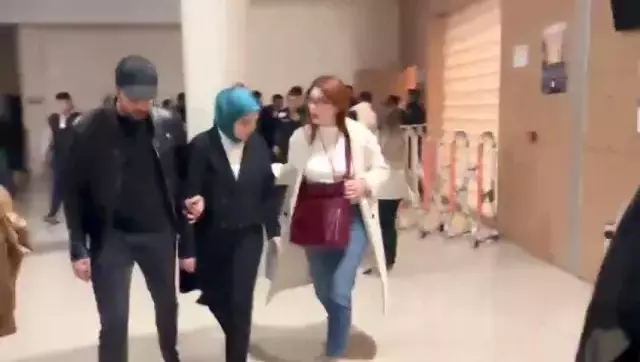 Kerem Kınık'ın kızının yargılandığı dava sırasında adliye karıştı