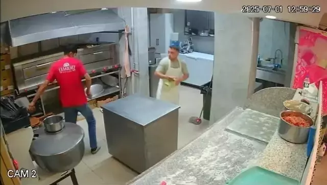 Bursa'daki deprem paniği kamerada