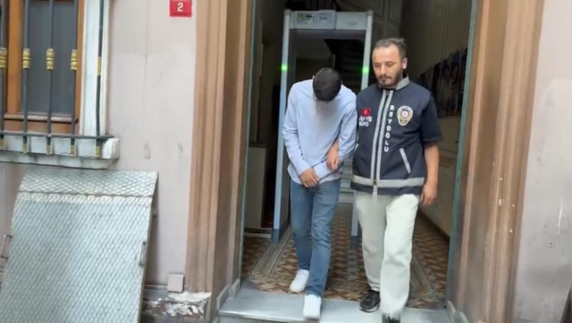 Taksim'de Kadınlara Taciz Edenlere Saldırı: 2 Yaralı