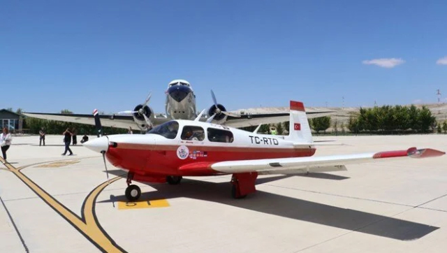 Düşen uçağın enkazına ulaşıldı: Pilot öldü, kadın yolcu kurtarıldı