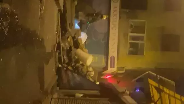 Beyoğlu'nda büfede patlama meydana geldi