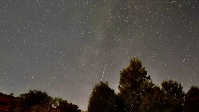 Perseid meteor yağmuru Türkiye semalarında büyüledi