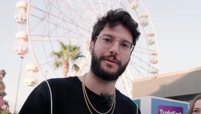 Vales (Berk Oral) kimdir? Vales gerçek adı ne, kaç yaşında, nereli, mesleği ne? Youtuber Berk Oral kimdir, kaç yaşında?