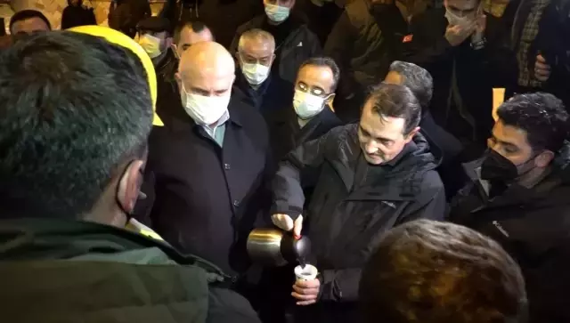 Bakan Dönmez Isparta'da sayaçların okunup elektrik faturası kesildiği iddialarını yalanladı