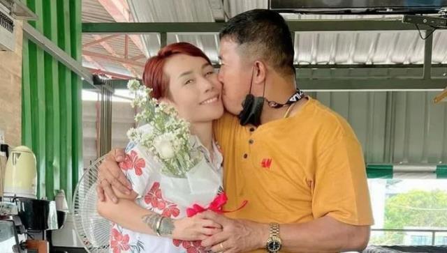 Evli kadının verdiği ilan resmen akıl tutulması yarattı! Kocasıyla cinsel ilişkiye girecek kadın arıyor, maaş da verecek