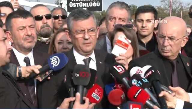 CHP lideri Özel'den AYM önünde çok sert sözler: Erdoğan liderliğinde bir kalkışma var