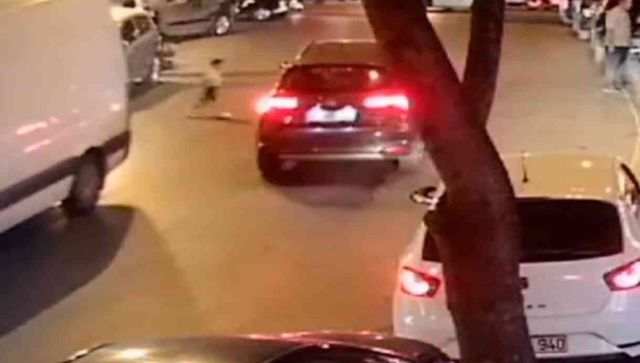 3 yaşındaki çocuk ezilerek can verdi! Aracı bırakıp kaçan sürücü kayıplara karıştı