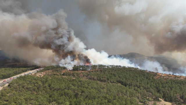 Karabük yangını şehir merkezini tehdit ediyor