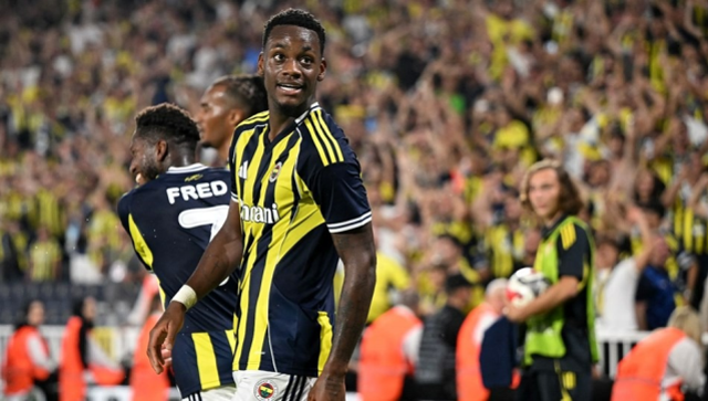 Yıldız futbolcudan Fenerbahçe'ye kötü haber