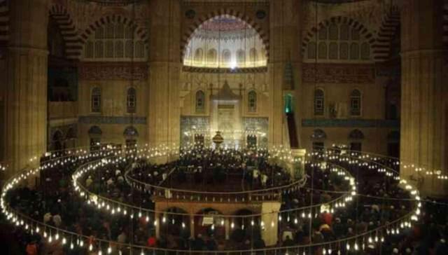 Dinimizde kandil var mı? İslam'da kandil var mıdır? İslamiyet'te Kandil gecesinin yeri ve önemi nedir?